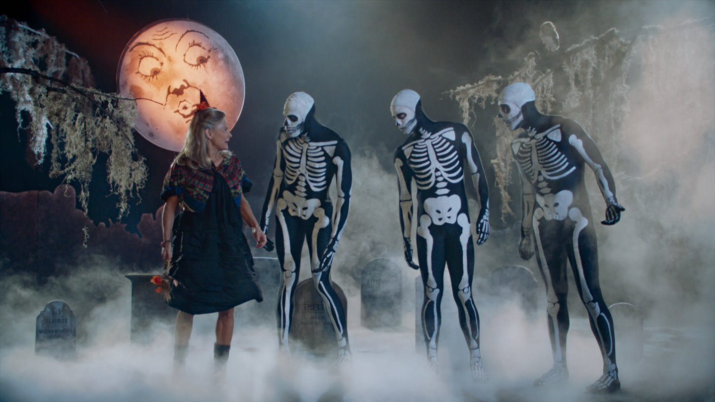 The Skeleton Song At Home With Amy Sedaris Trutv